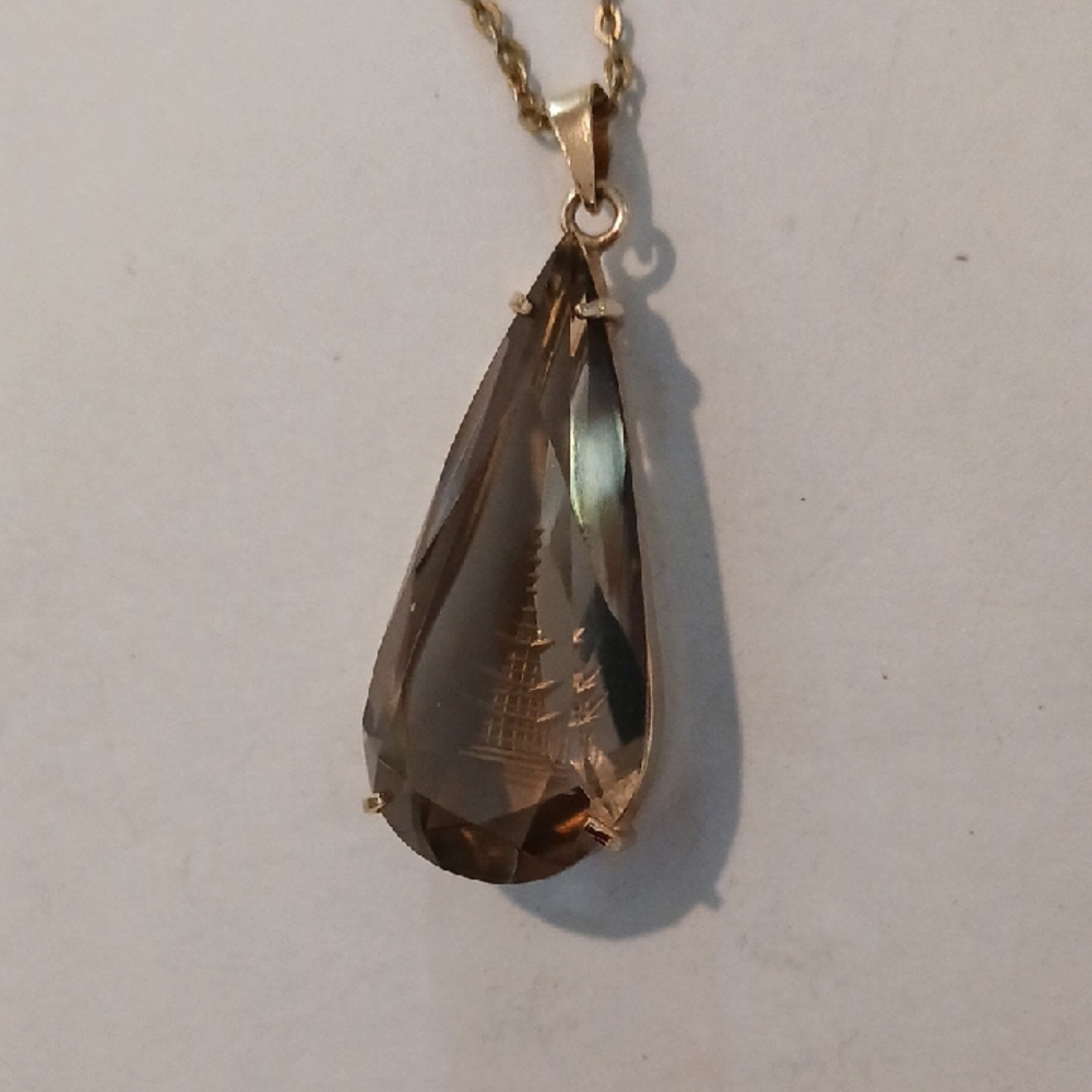 Reverse Intaglio Pagoda Quartz Necklace